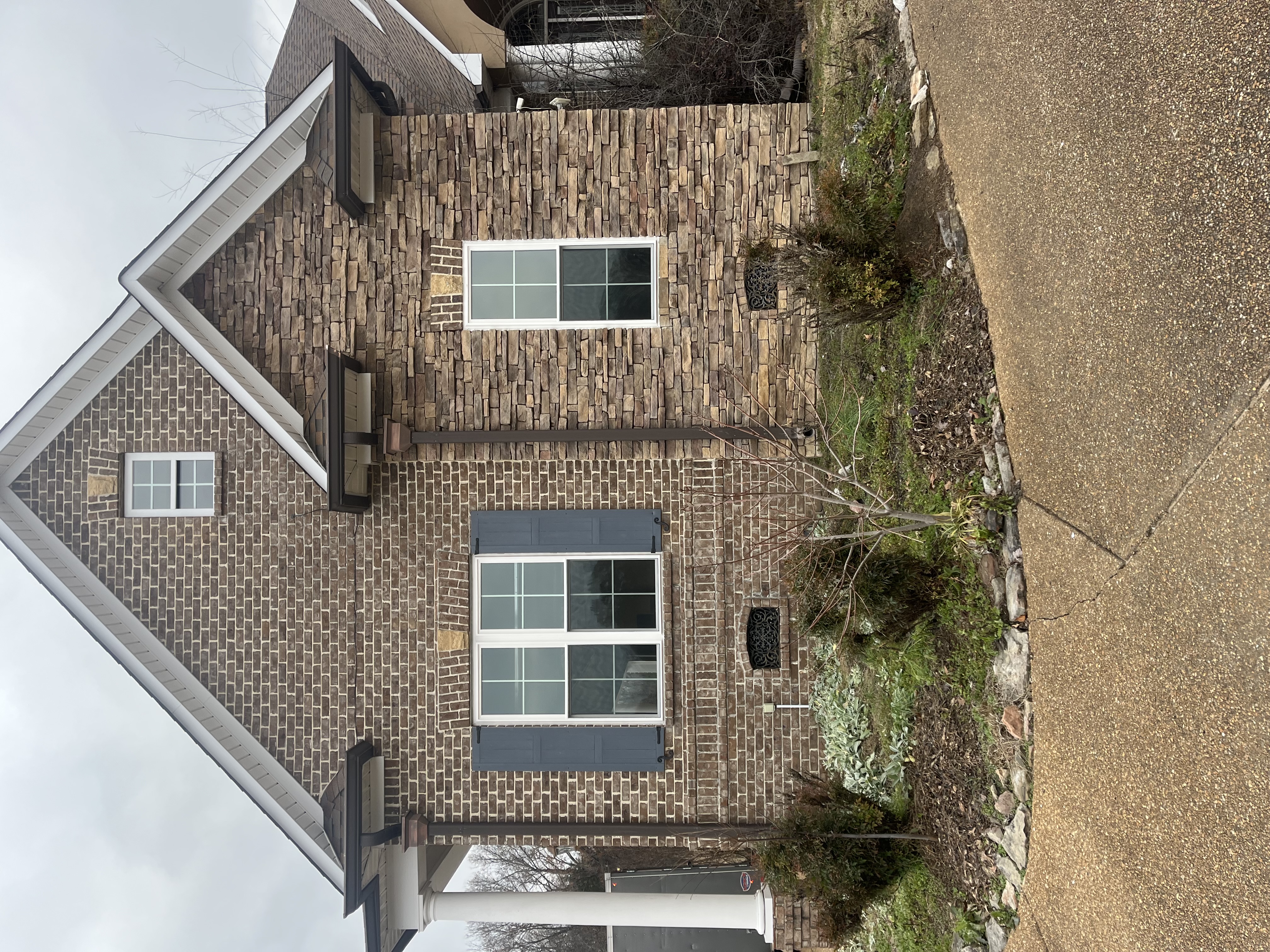 residential vinyl windows