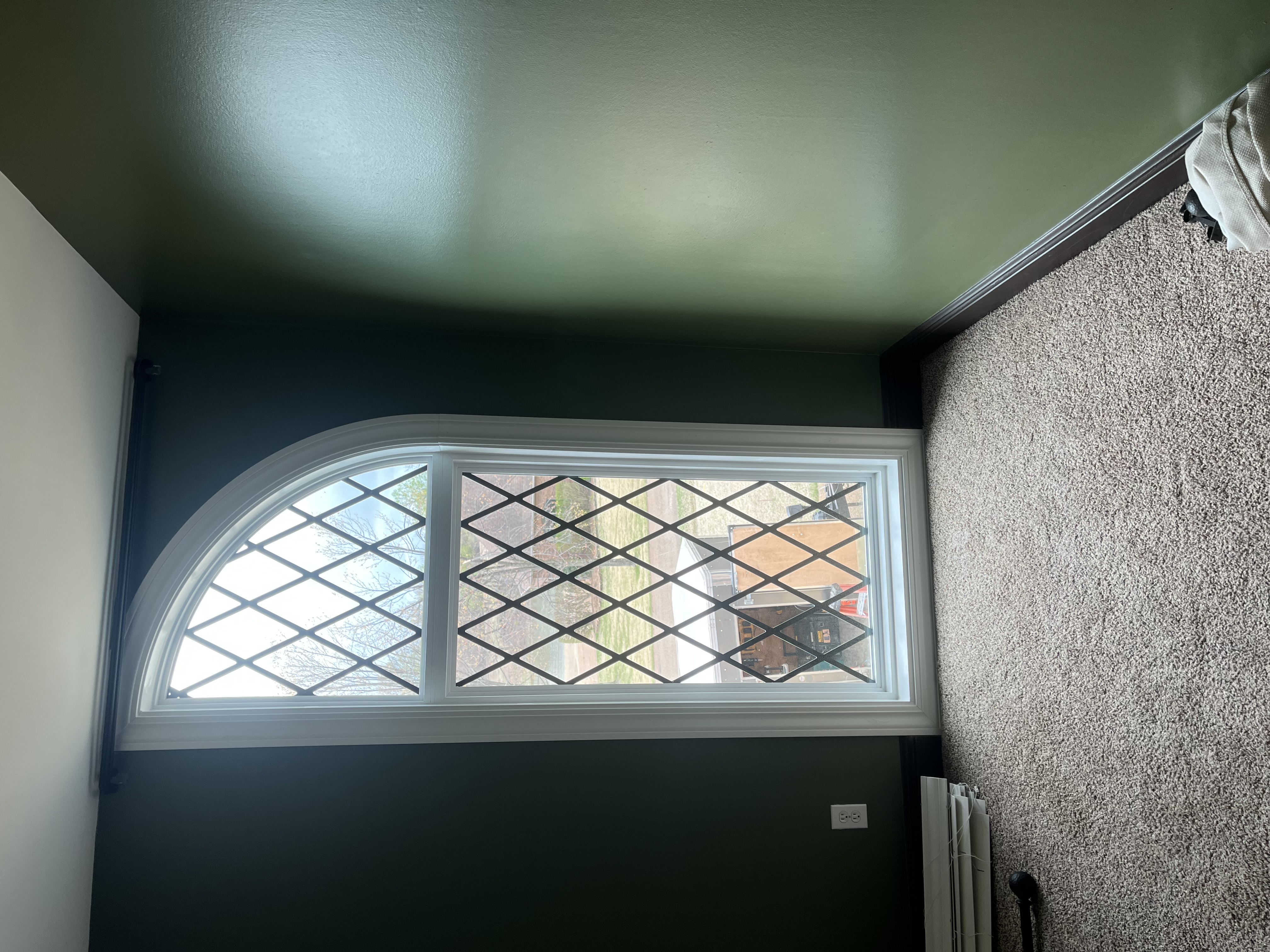 custom window with crossed panes